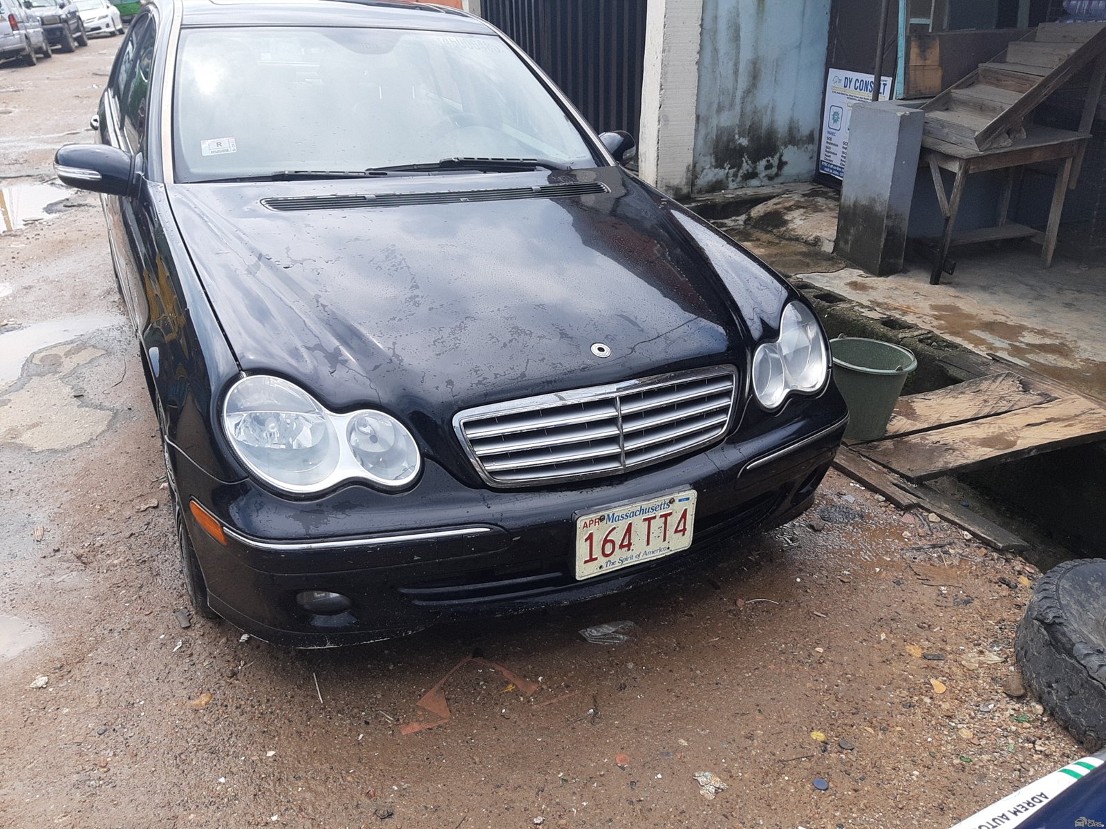 FOREIGN USED BENZ C350 4MATIC Image