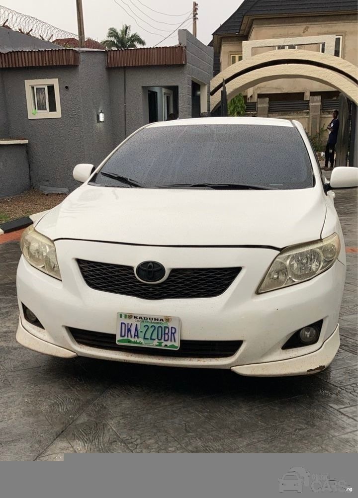SUPER CLEAN 2009 TOYOTA COROLLA S FOR SALE  Image