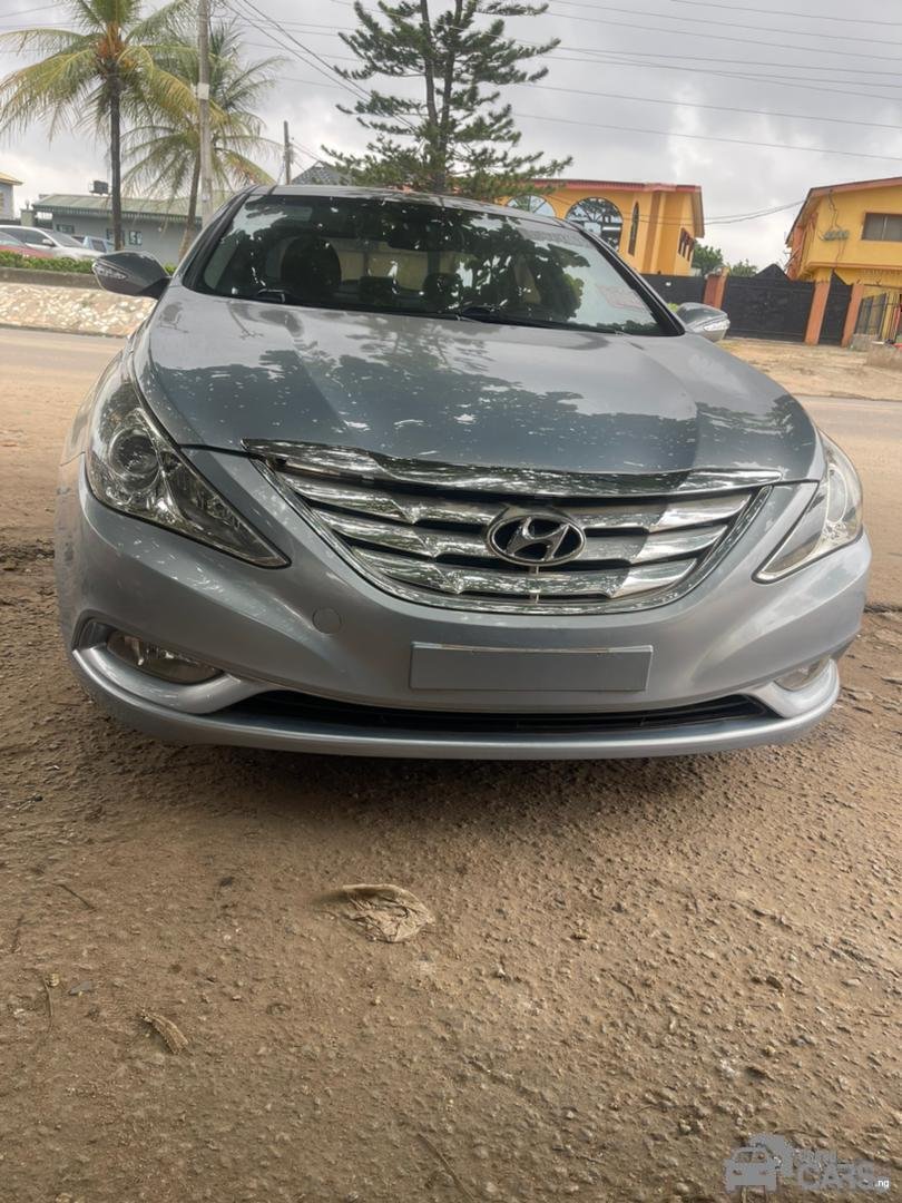 Directs Toks 2013 Hyundai sonata  Image
