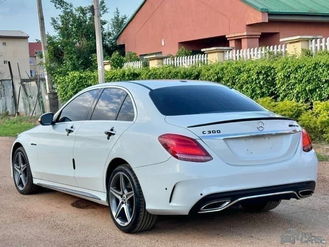 SUPER CLEAN 2016 MERCEDES BENZ C300 AMG TRIM FOR SALE  Image
