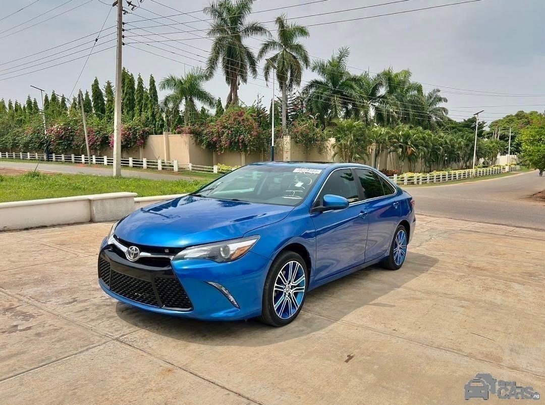 DIRECT FOREIGN USED 2016 TOYOTA CAMRY SE FOR SALE  Image