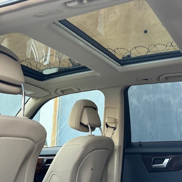 2011 Mercedes-Benz GLK350 Image