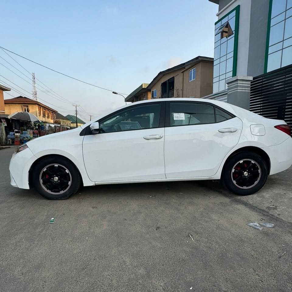 Foreign Used 2015 Toyota Corolla Image