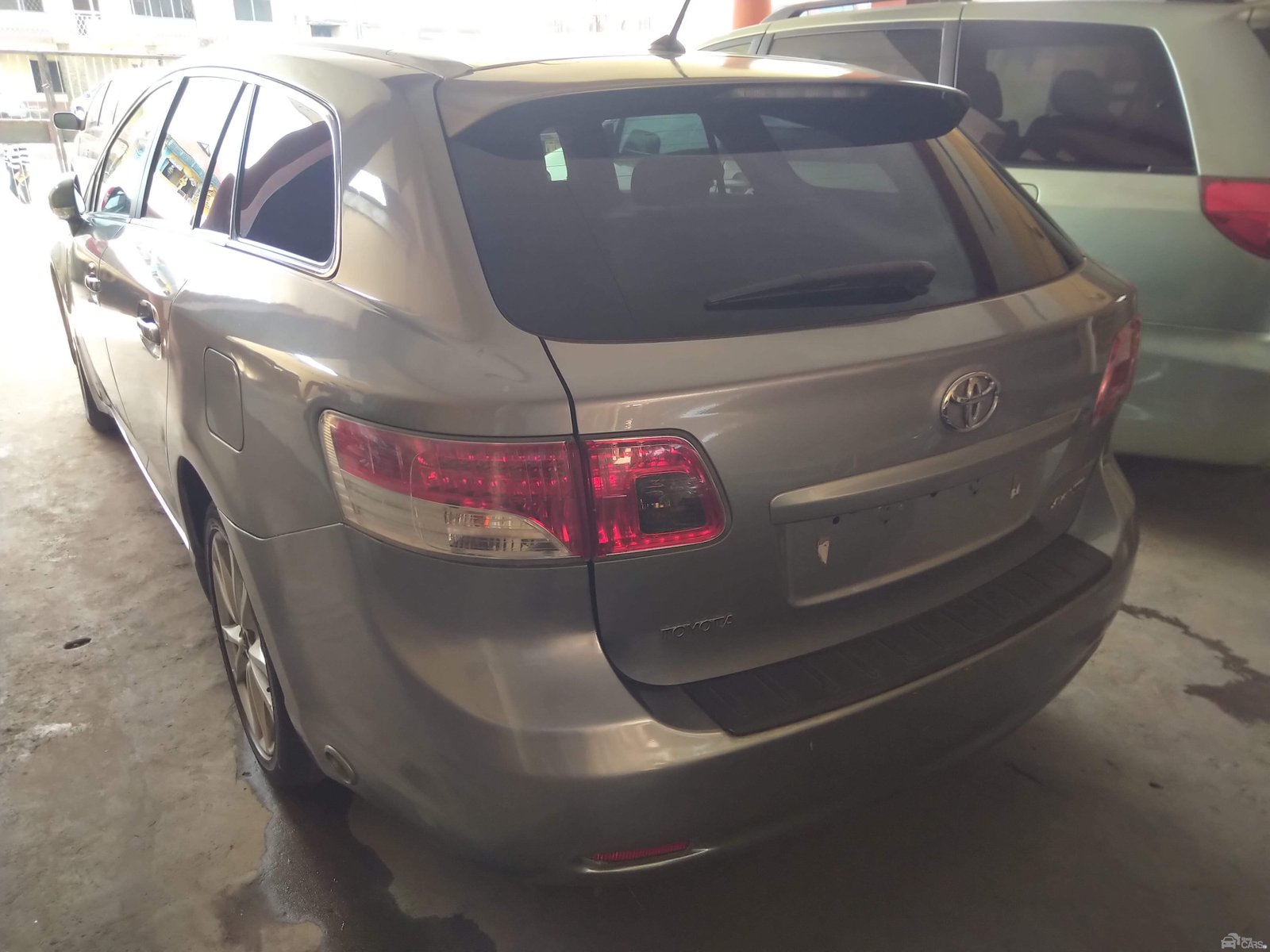 Tokunbo 2013 Toyota Avensis Image