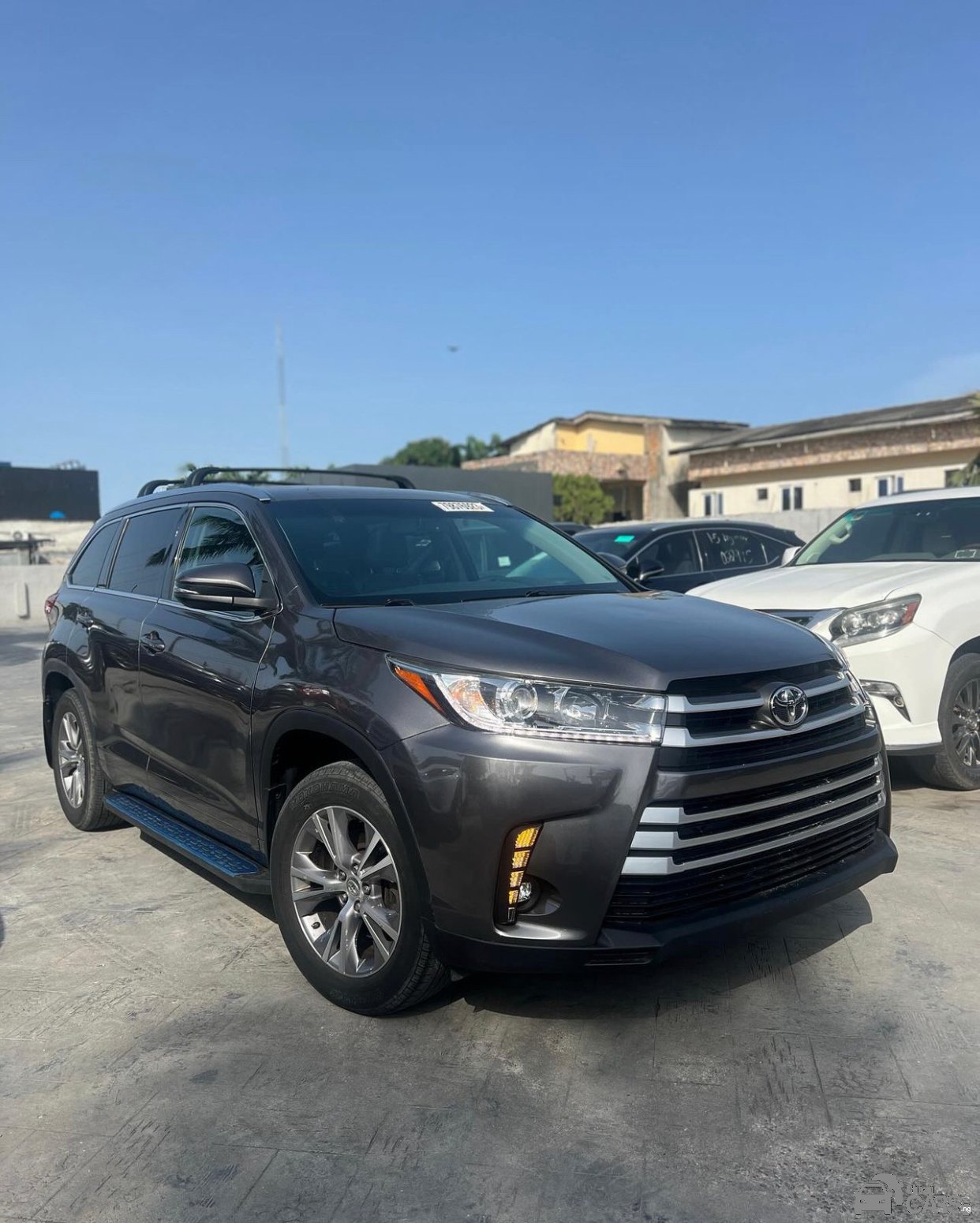 2014 TOYOTA HIGHLANDER XLE Image