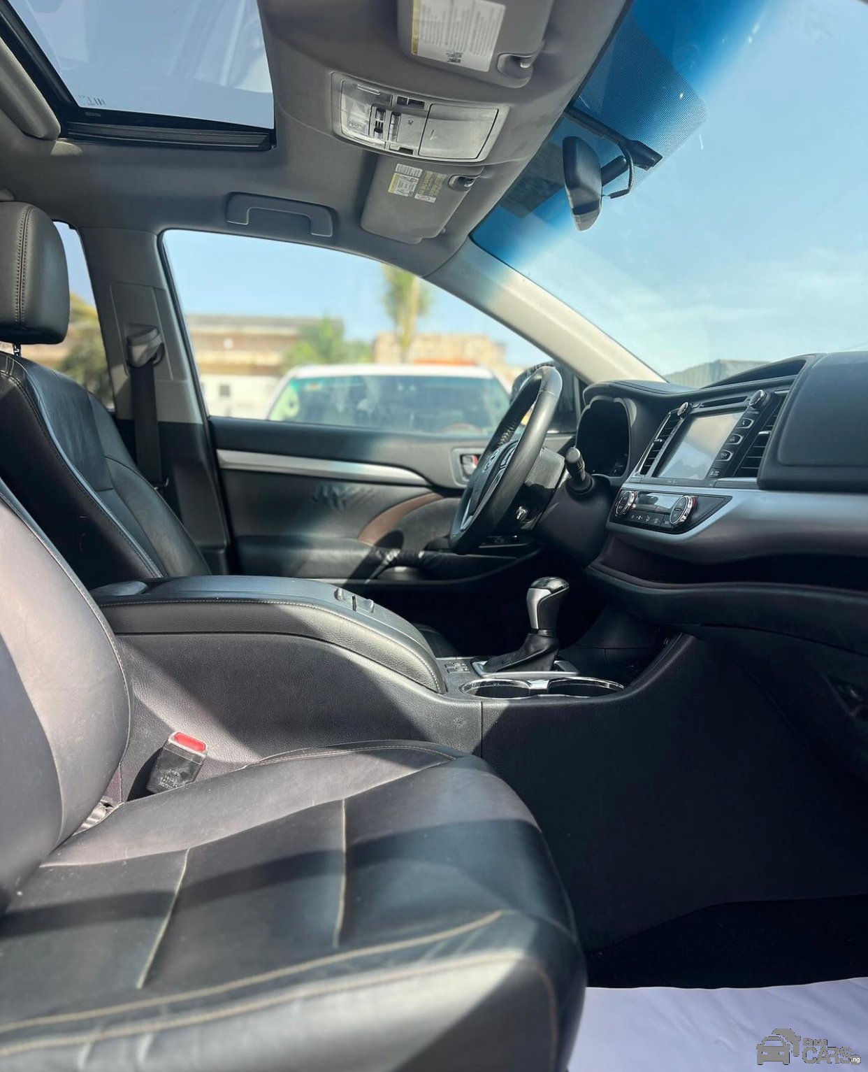 2014 TOYOTA HIGHLANDER XLE Image