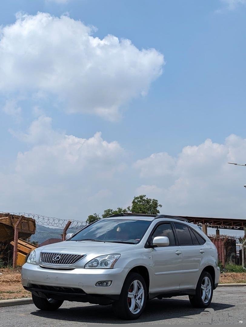 DISTRESS SALE  SUPER CLEAN LEXUS RX330 WITH RAV4 ENGINE FOR SALE  Image