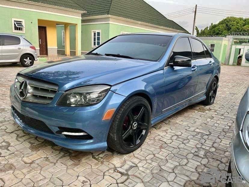 SUPER CLEAN 2010 MERCEDES BENZ C300 FOR SALE Image
