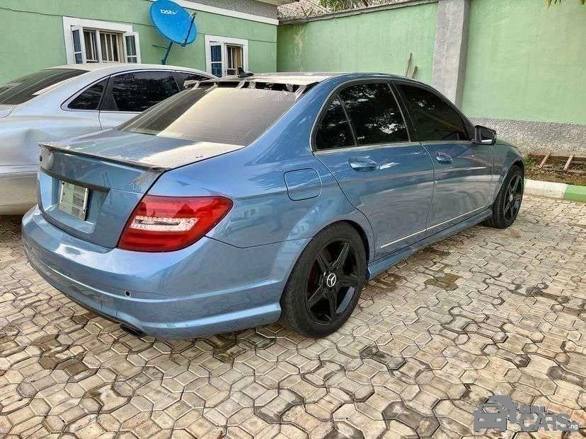 SUPER CLEAN 2010 MERCEDES BENZ C300 FOR SALE Image