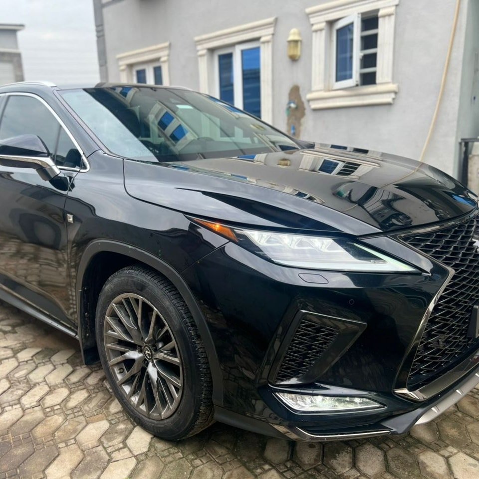 2020 Lexus RX350 — Rear seats
