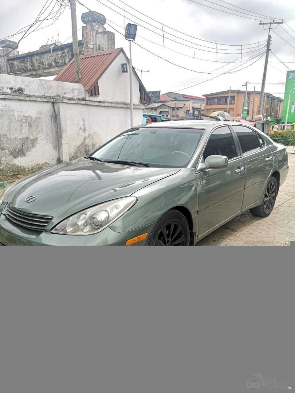 Lexus ES330 — Rear 3/4