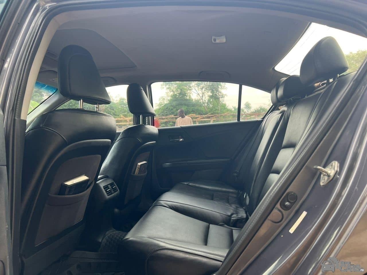 2017 Honda UPGRADED ACCORD — Dashboard