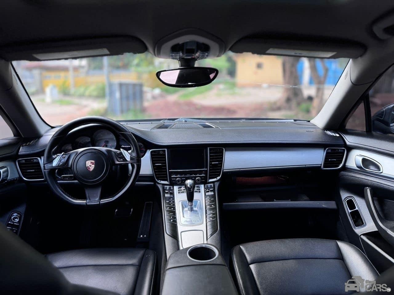 2010 Porsche PANAMERA
