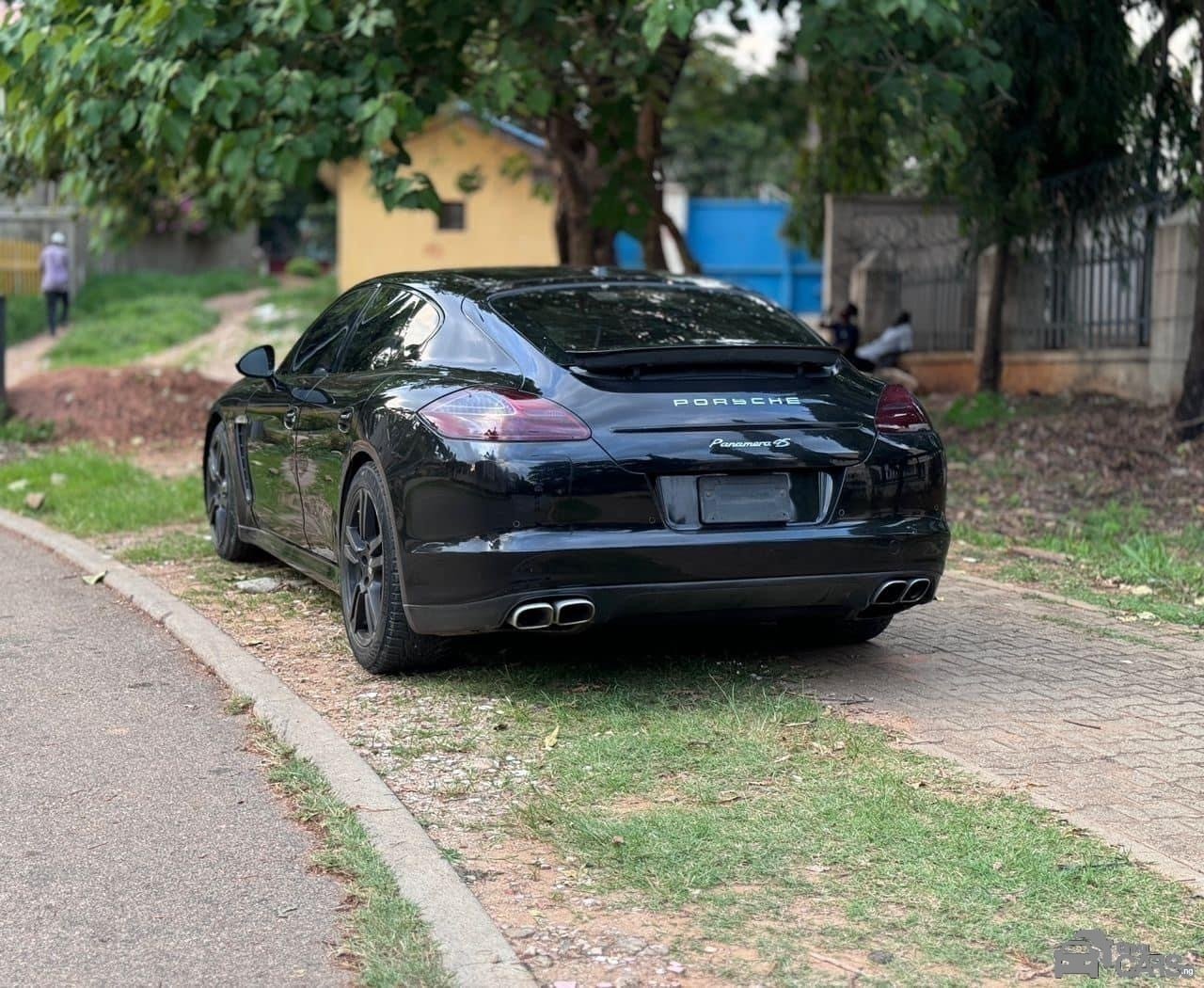 2010 Porsche PANAMERA — Dashboard