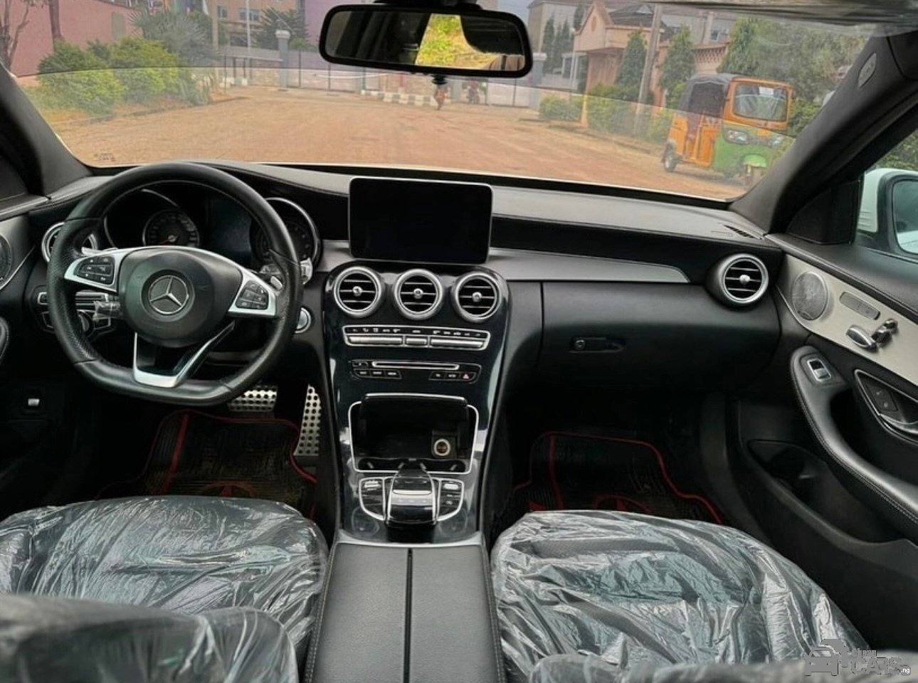 2016 Mercedes-Benz DISTRESS MERCEDES — Side profile