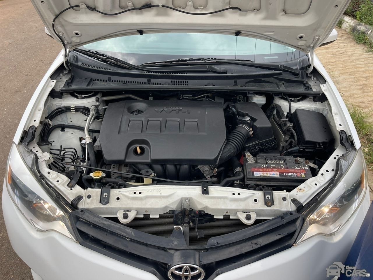 2014 Toyota COROLLA LE — Front seats
