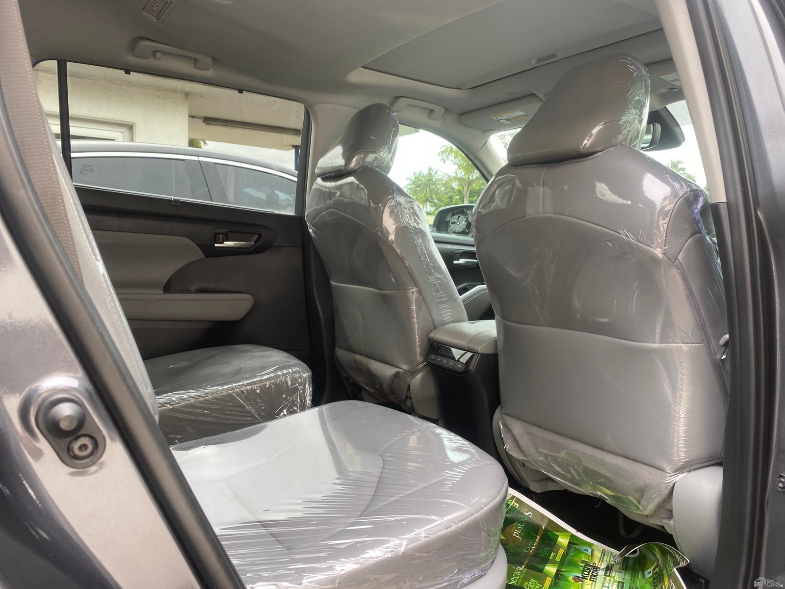2021 Toyota highlander — Rear 3/4