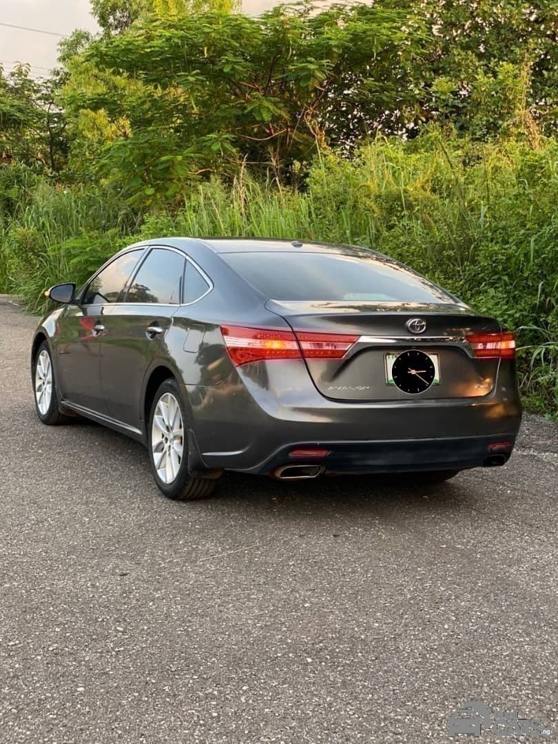 2015 Toyota AVALON GHOST