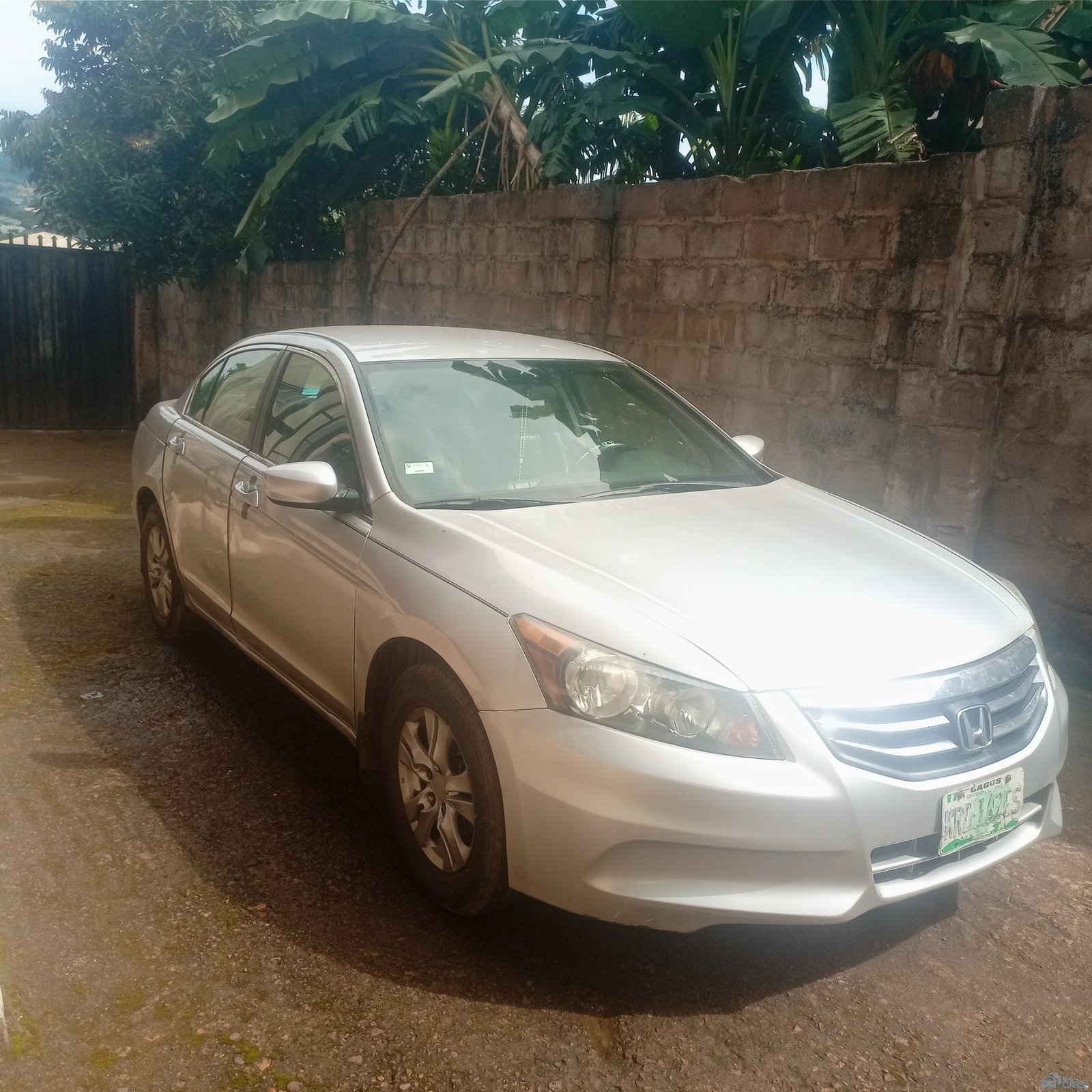 Honda Accord — Side profile
