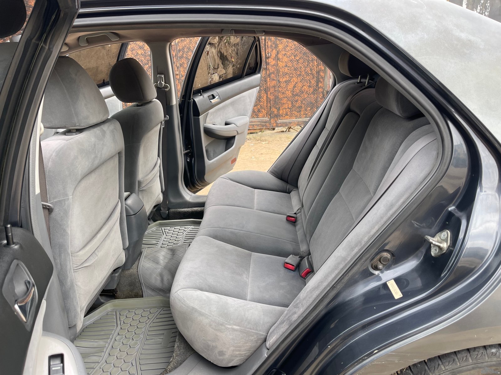Honda Accord — Side profile