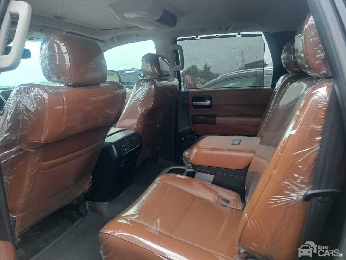 2015 Toyota Sequoia Model — Rear 3/4