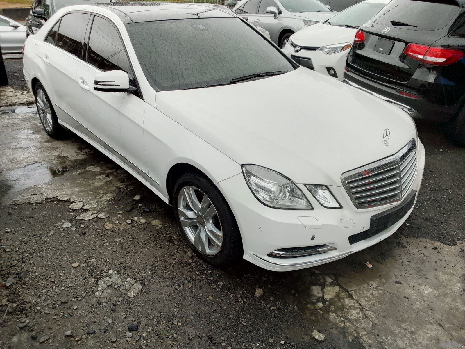 2014 Mercedes-Benz E350 Model