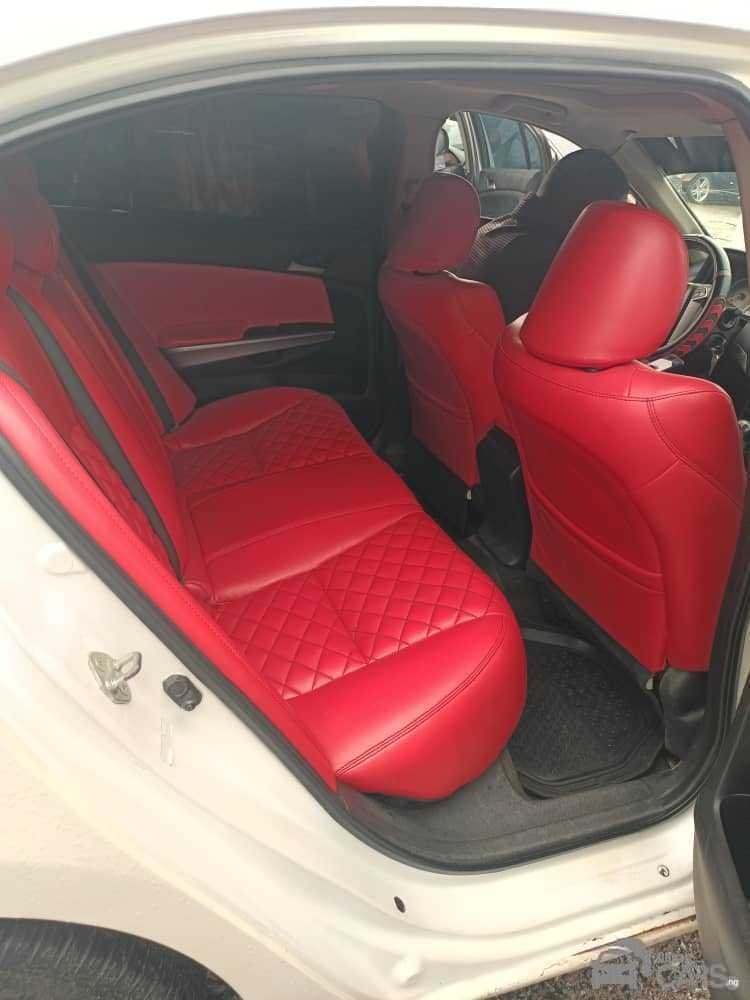 2008 Honda Accord Model — Rear seats