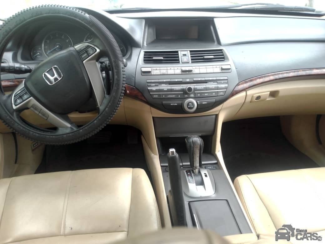 2011 Others types Honda Crosstour — Rear seats