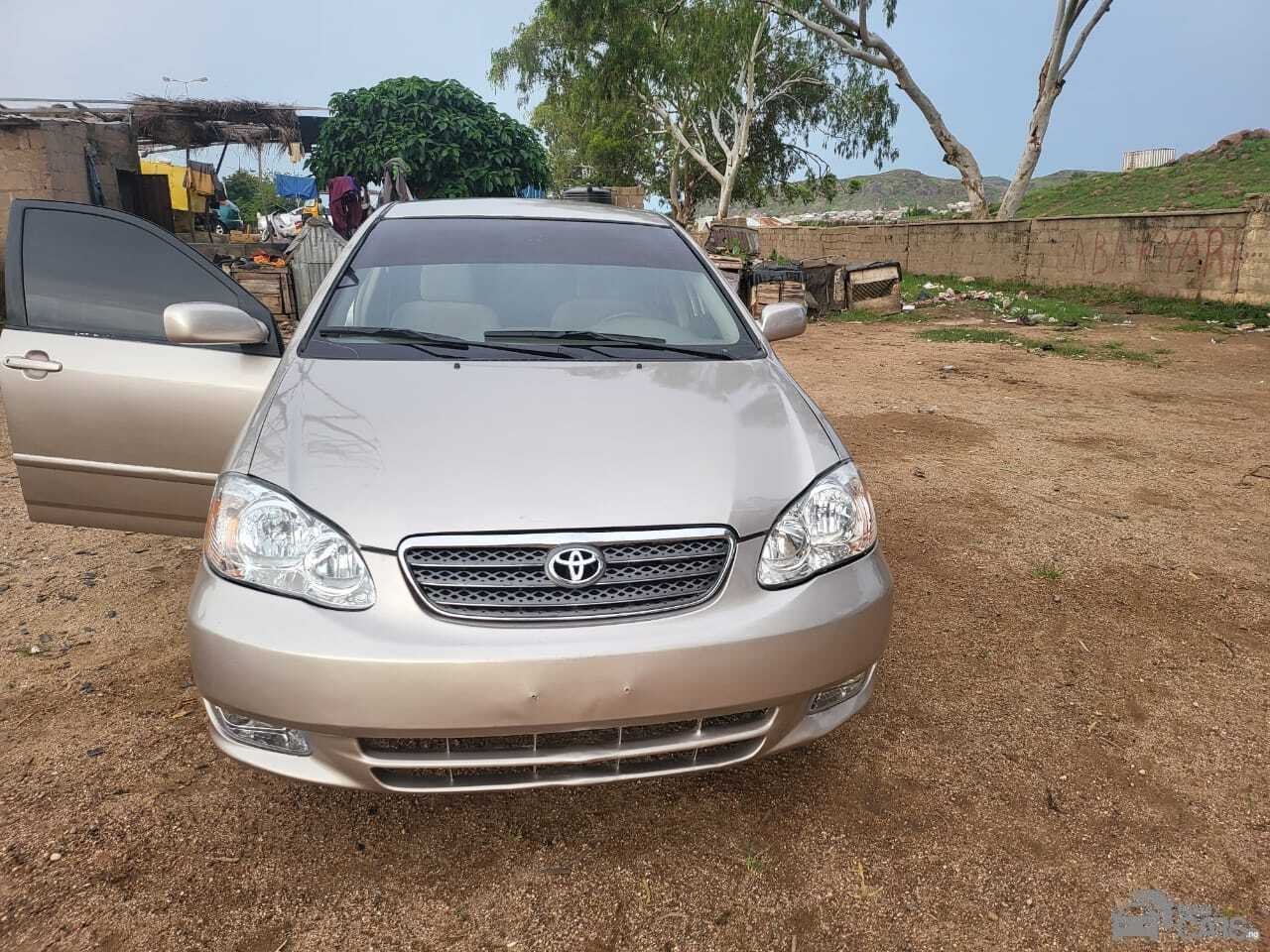 2003 Toyota Corolla — Side profile