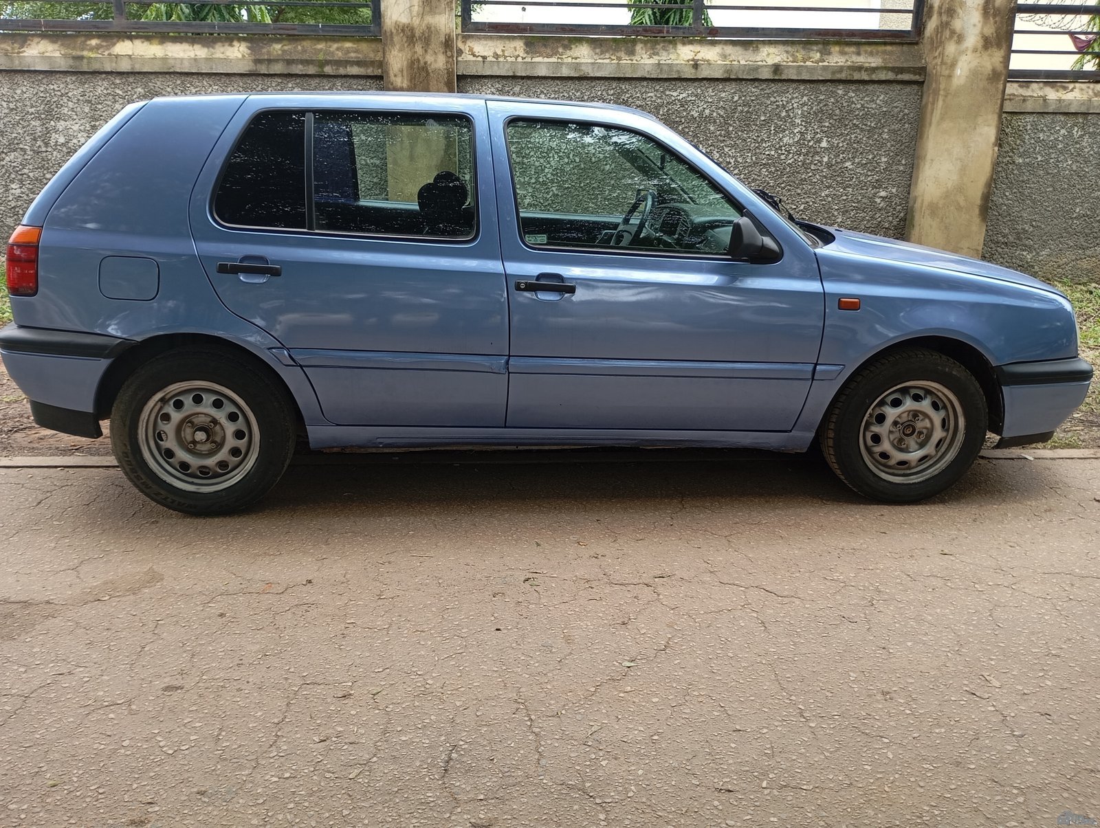 2004 Volkswagen GOLF