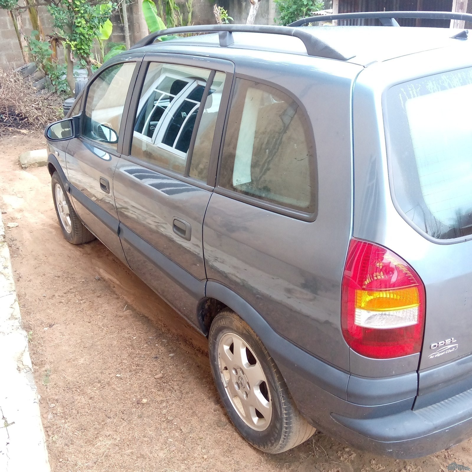 2004 Willys Opel Zafira