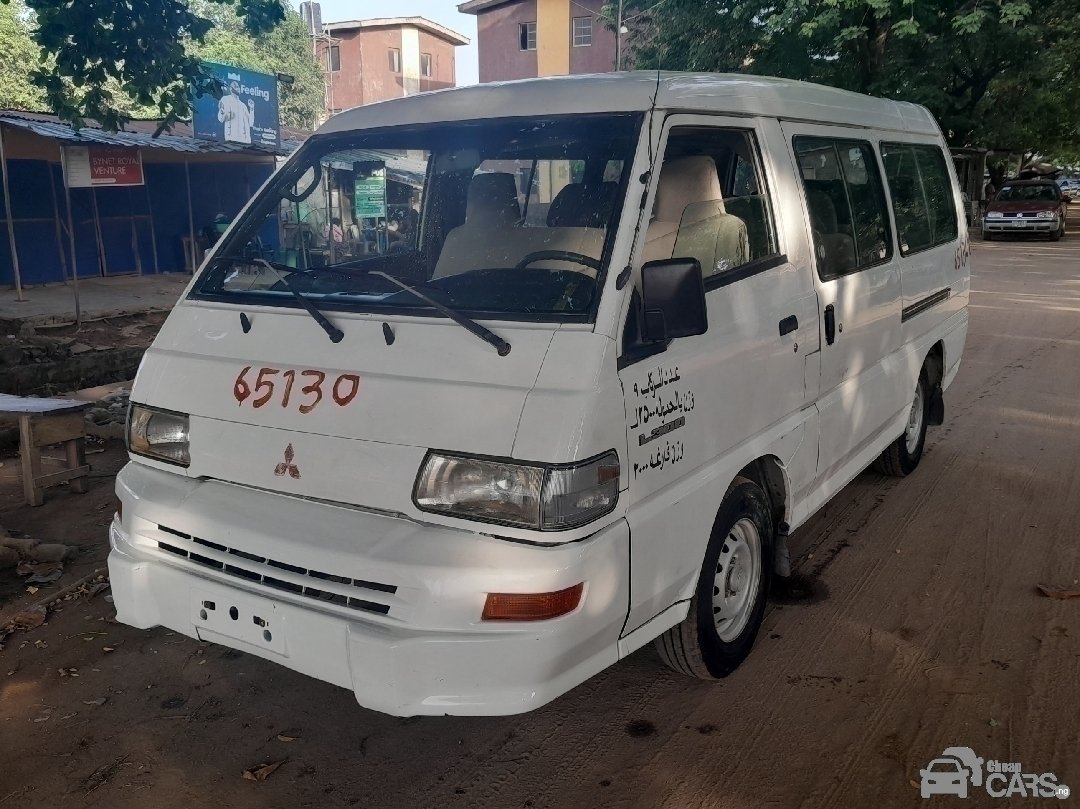 2009 Mitsubishi L300 Bus