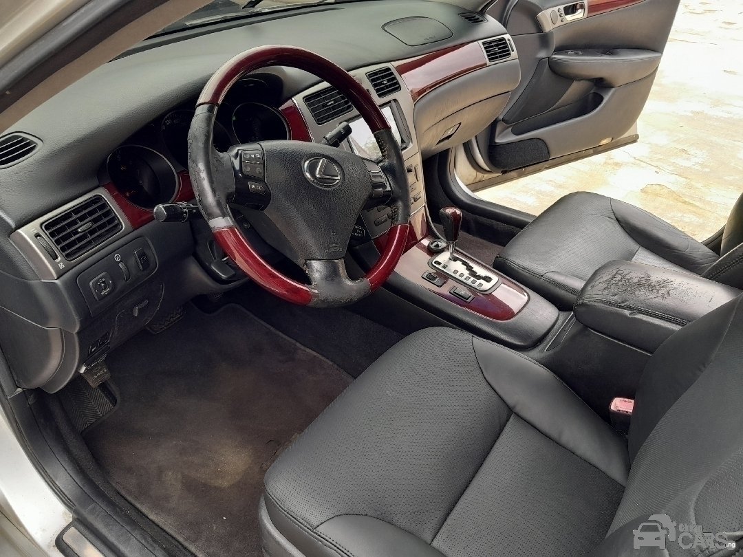 2005 Lexus ES330 — Dashboard