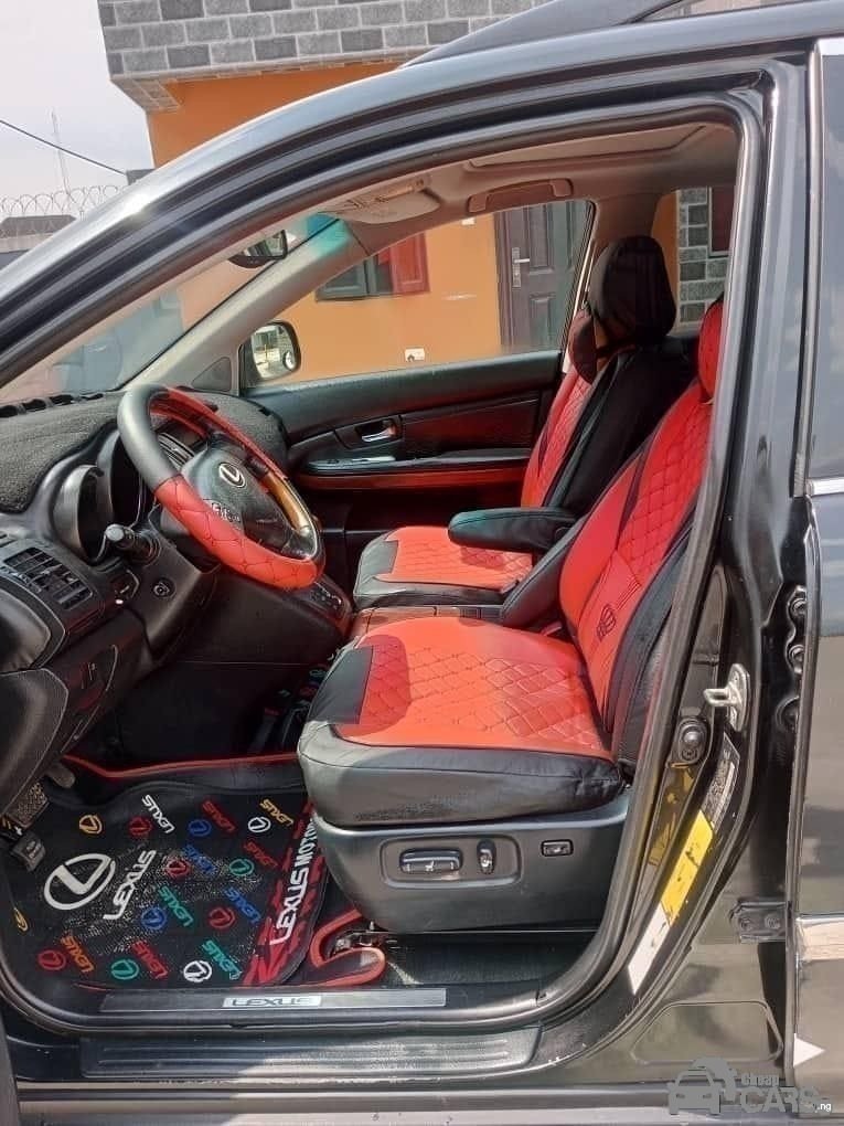 Lexus Rx330 — Rear 3/4