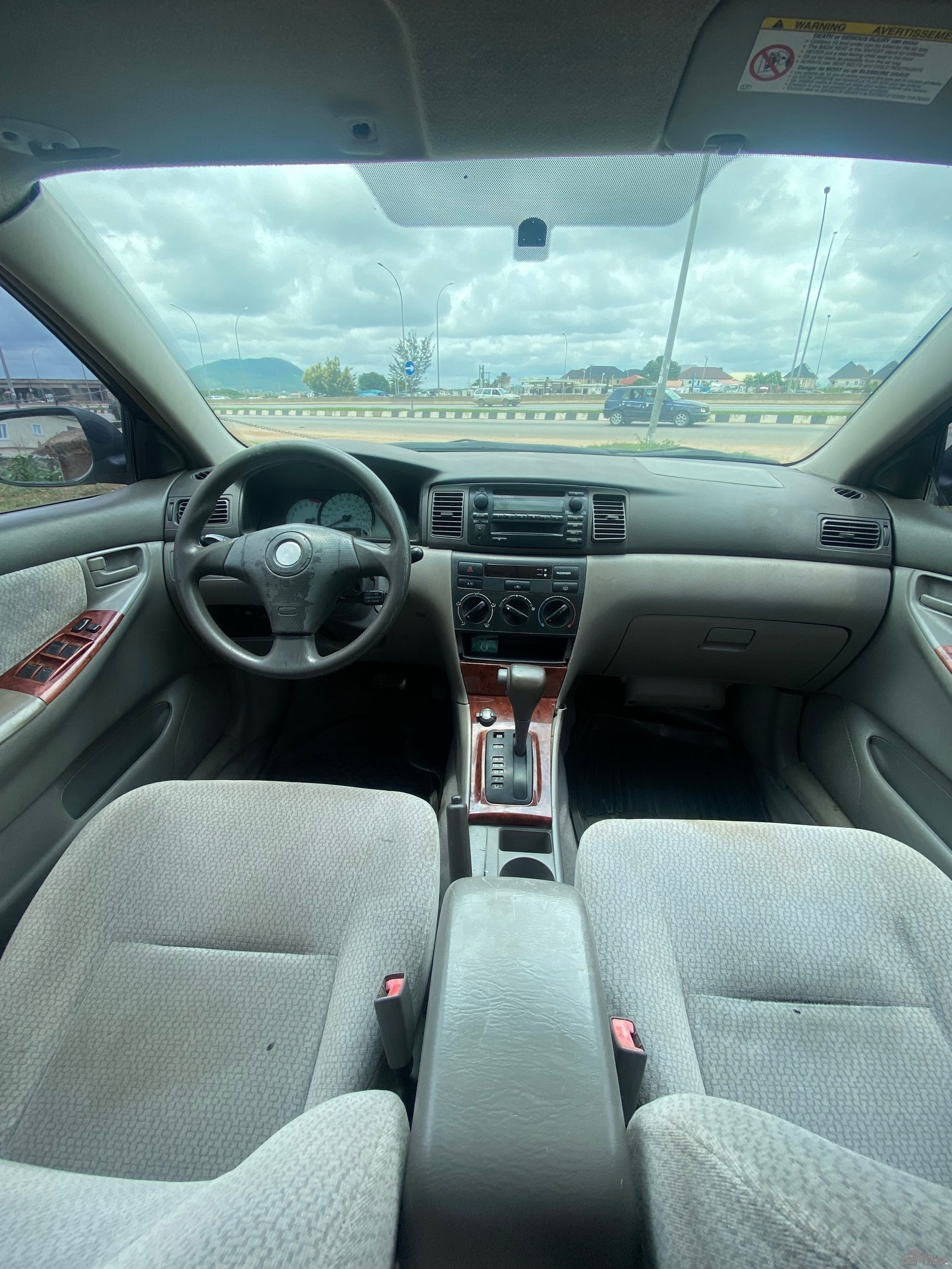 Toyota Corolla — Rear 3/4