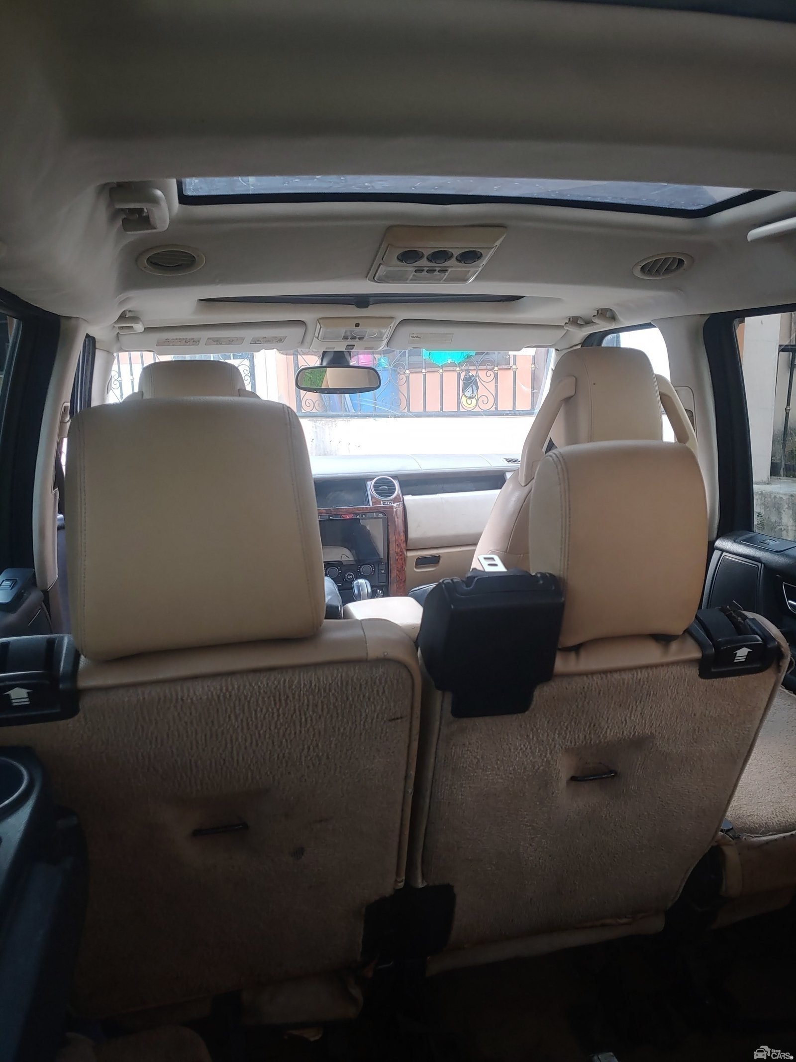 Land Rover lr3 — Rear 3/4