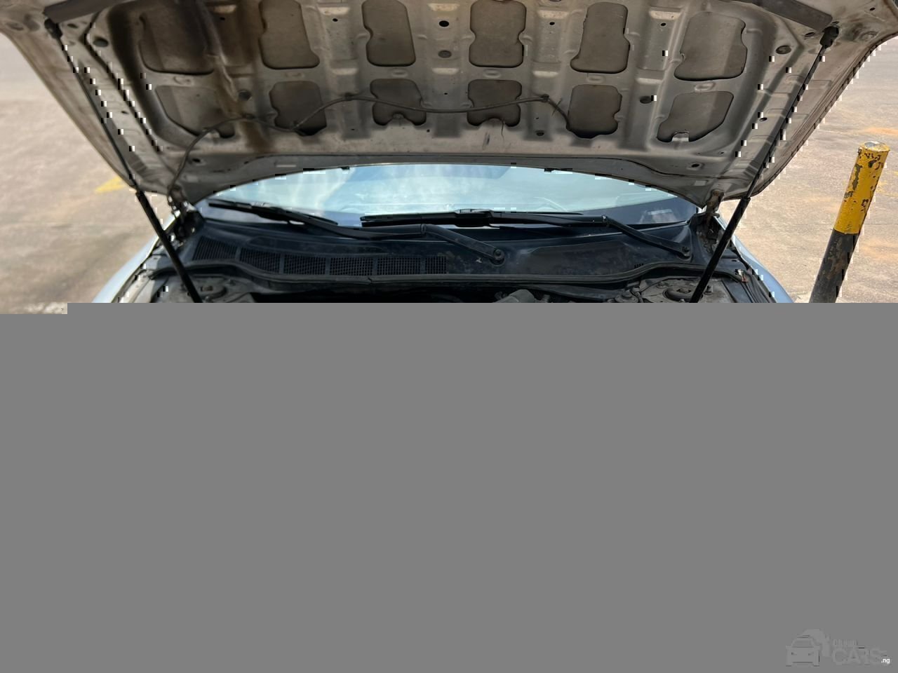 2010 Toyota camry — Front seats