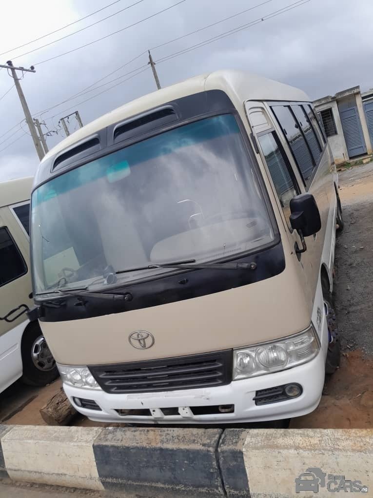 Toyota COASTER BUS