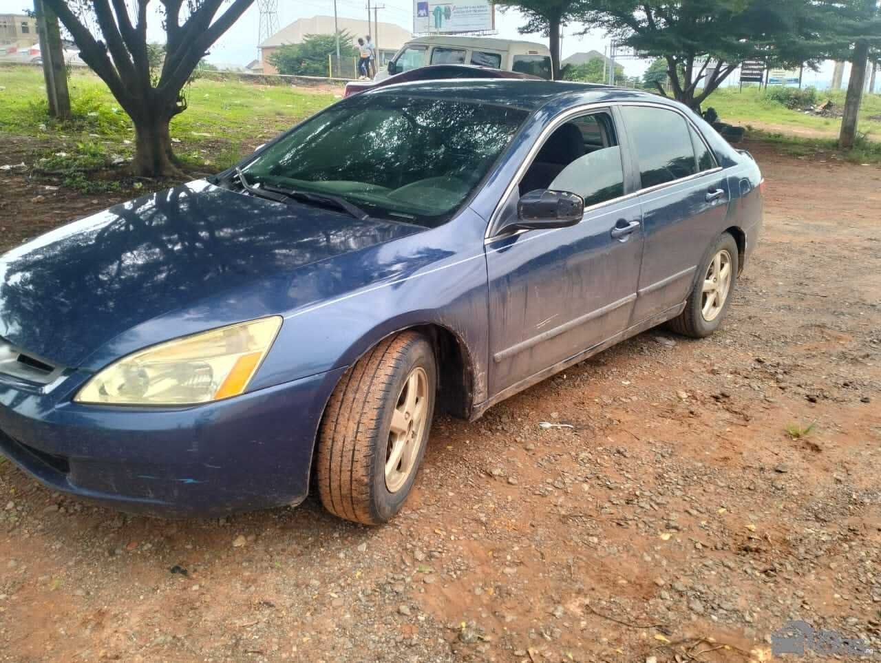 Honda Accord — Side profile