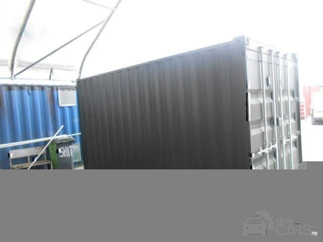 Commercial 15ft empty — Rear 3/4