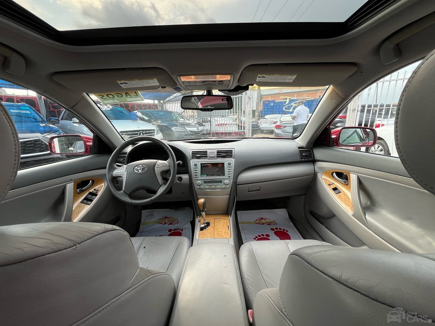 2008 Toyota CAMRY XLE — Rear 3/4