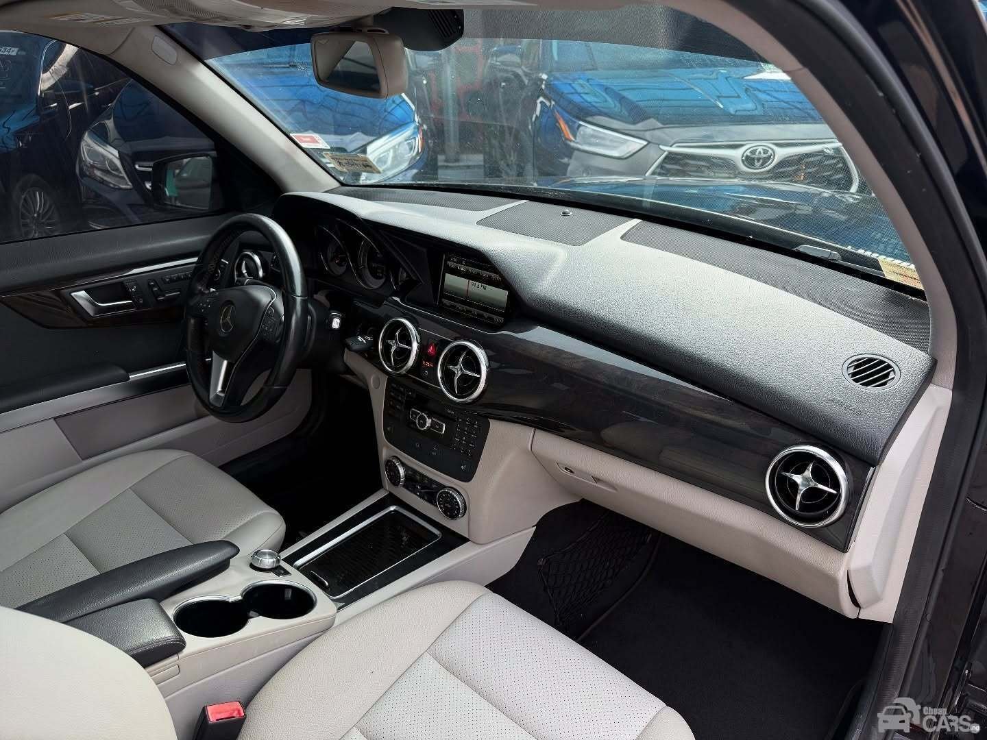 2014 Mercedes-Benz GLK350 — Rear 3/4