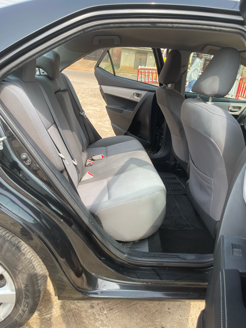 2015 Toyota Corolla LE — Dashboard