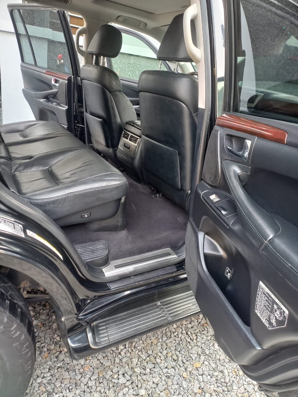 2011 Unknown PURE LEXUS — Rear seats