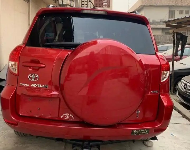 Unknown Toyota RAV4 — Dashboard