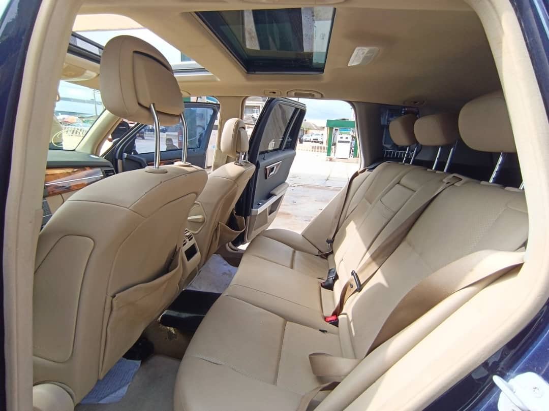 2010 Mercedes-Benz GLK GLK350 — Rear 3/4