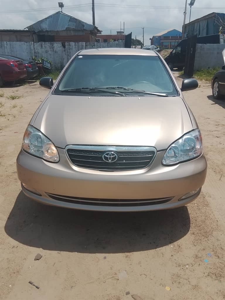 2005 Toyota Corolla Base