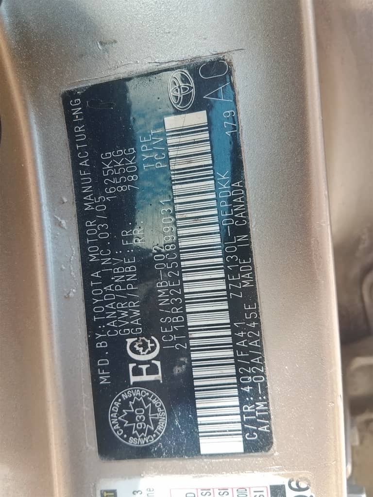 2005 Toyota Corolla Base — Rear seats