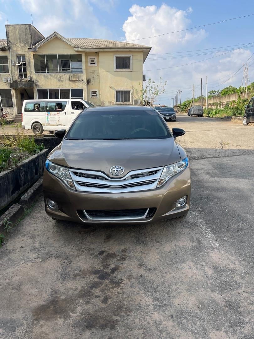 2011 Toyota Venza LE