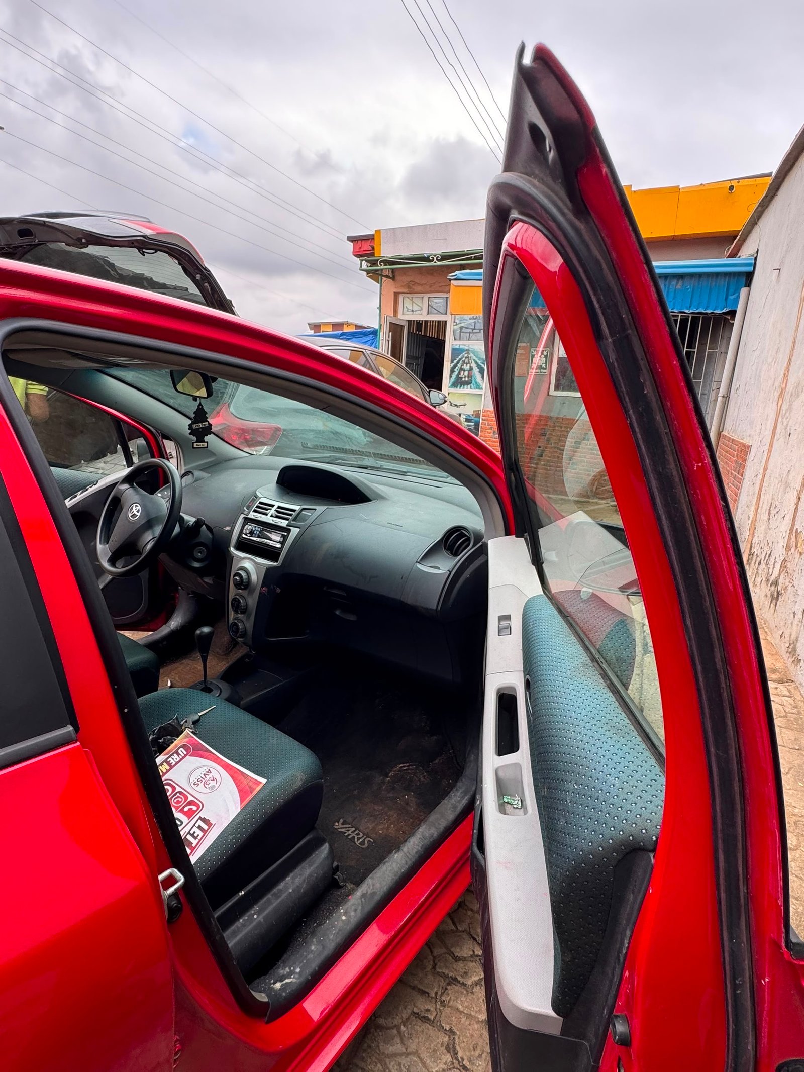 2007 Toyota Yaris 1.3 VVTi, Rear 3/4